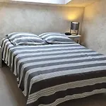 度假居 Mes Maisons A La Pinede 圣马克西姆