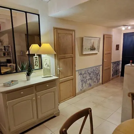 Holiday home Mes Maisons A La Pinede