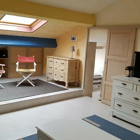 Holiday home Mes Maisons A La Pinede